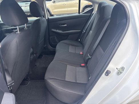 Used 2023 Nissan Sentra SV image 9