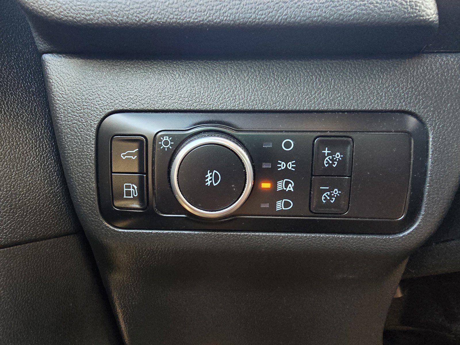 Used 2023 Ford Escape ST-Line Select AWD/4WD image 19
