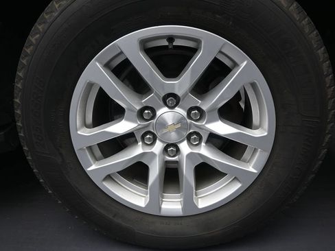 Used 2022 Chevrolet Tahoe LS RWD image 10