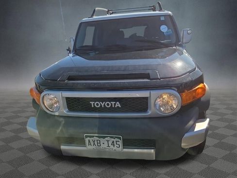 Used 2011 Toyota FJ Cruiser 4WD w/ Upgrade Pkg image 6