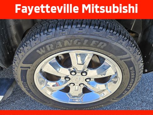 Used 2010 Chevrolet Tahoe LTZ AWD/4WD image 14