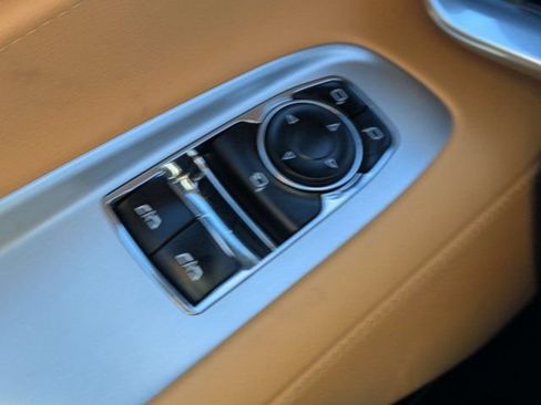 Used 2024 Chevrolet Corvette Stingray Preferred Cpe w/ Chrome Exterior Badge Package image 17