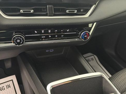 Certified 2026 Chevrolet Equinox LT FWD image 23
