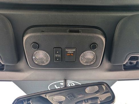 Used 2019 Ford Mustang Convertible RWD image 22