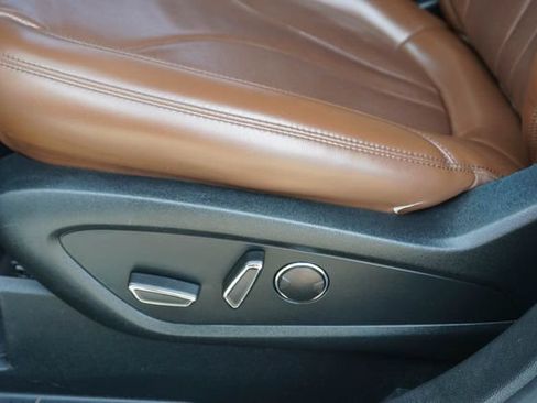 Used 2022 Lincoln Nautilus Reserve FWD image 15