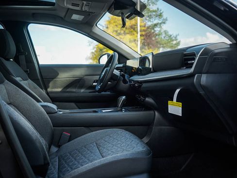 New 2026 Nissan Kicks SV w/ SV Premium Package image 10