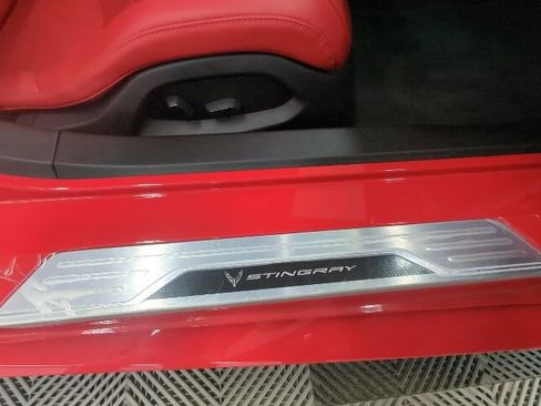 Used 2021 Chevrolet Corvette Stingray Coupe w/ Chrome Exterior Badge Package RWD image 26