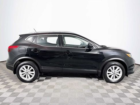 Used 2019 Nissan Rogue Sport SV w/ All-Weather Package AWD/4WD image 4