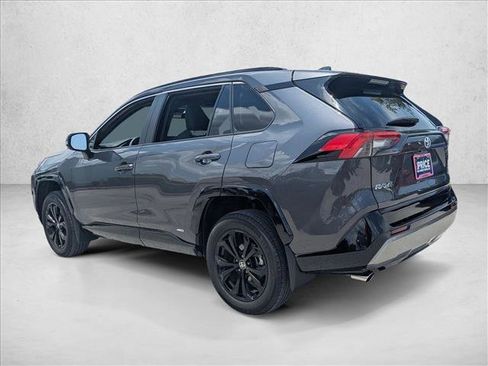 Certified 2025 Toyota RAV4 SE w/ Convenience Package AWD/4WD image 8