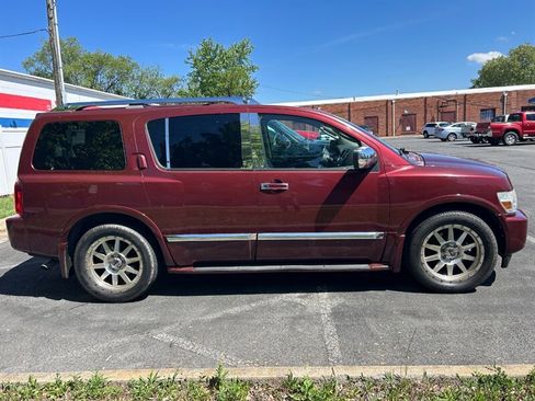 Used 2010 INFINITI QX56 4WD image 2