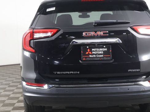 Used 2023 GMC Terrain SLT w/ Infotainment Package II AWD/4WD image 15