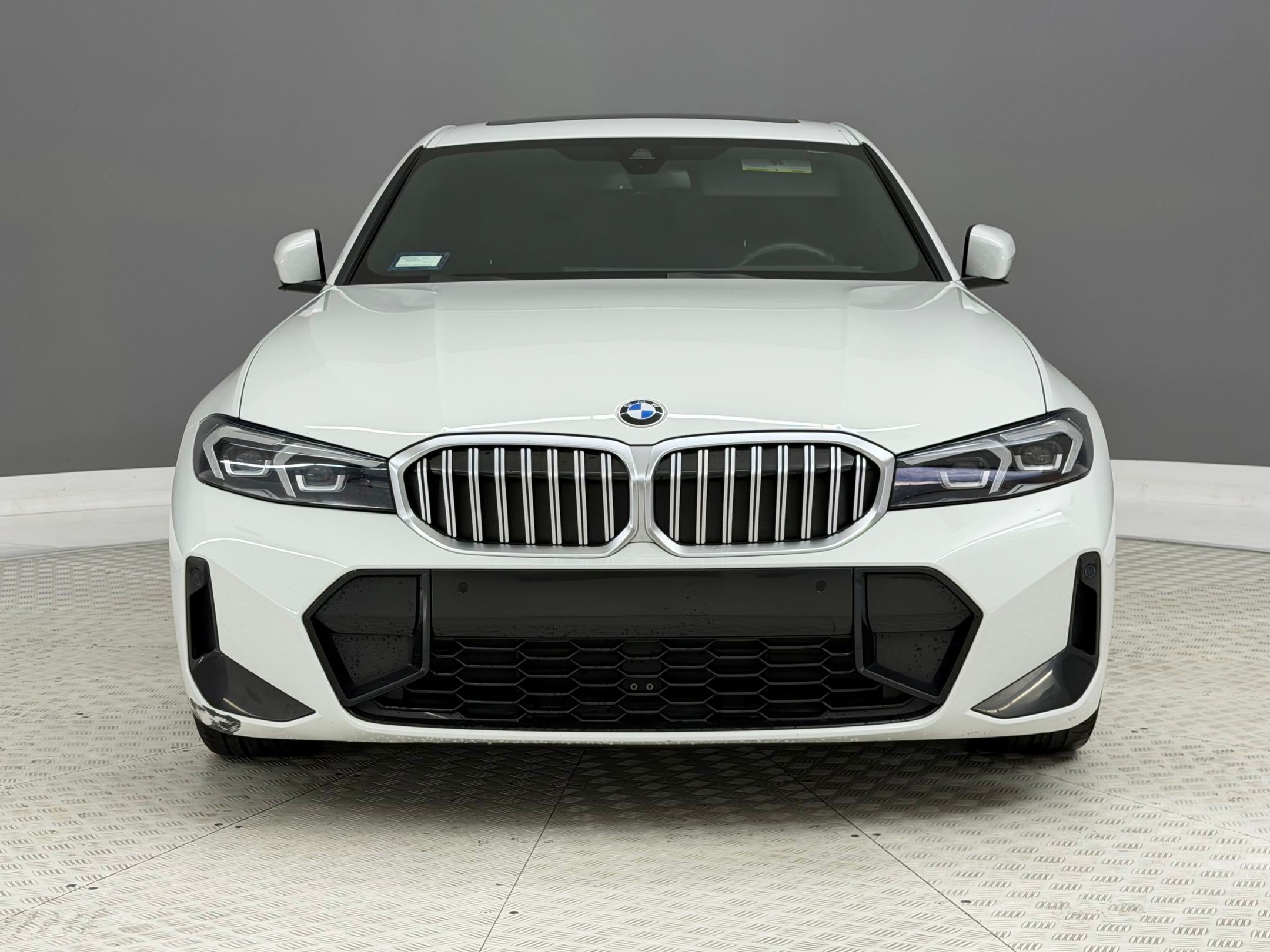 Certified 2023 BMW 330i Sedan w/ M Sport Package RWD image 6