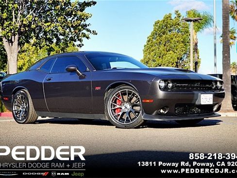 Used 2016 Dodge Challenger SRT w/ Technology Group image 1
