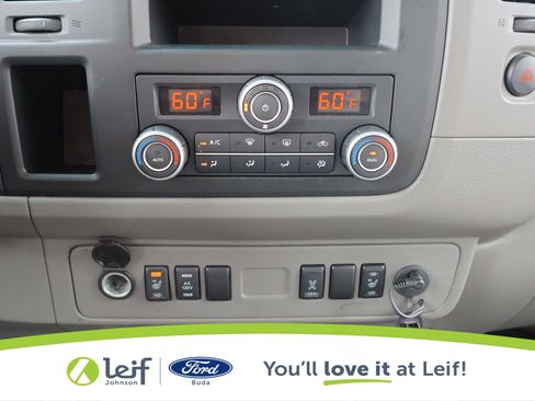 Used 2013 Nissan NV 3500 SL w/ Technology Pkg image 21