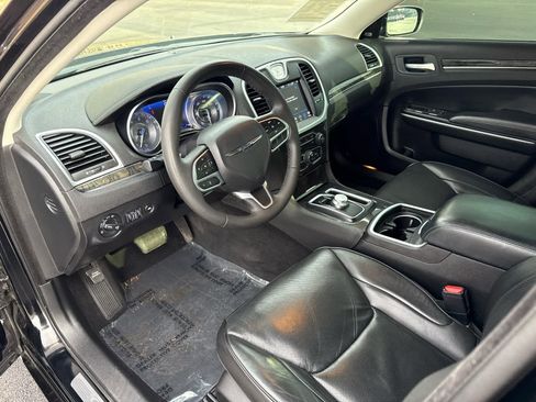 Used 2023 Chrysler 300 Touring L w/ Popular Equipment Group image 13