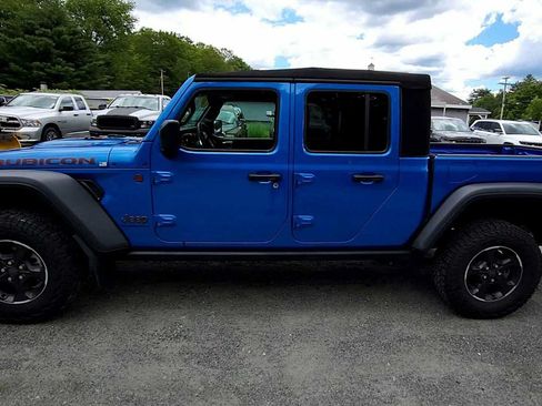 Used 2023 Jeep Gladiator Rubicon w/ Cold Weather Group AWD/4WD image 5