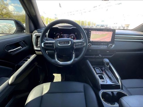 Used 2024 GMC Canyon Elevation w/ Elevation Premium Package image 5