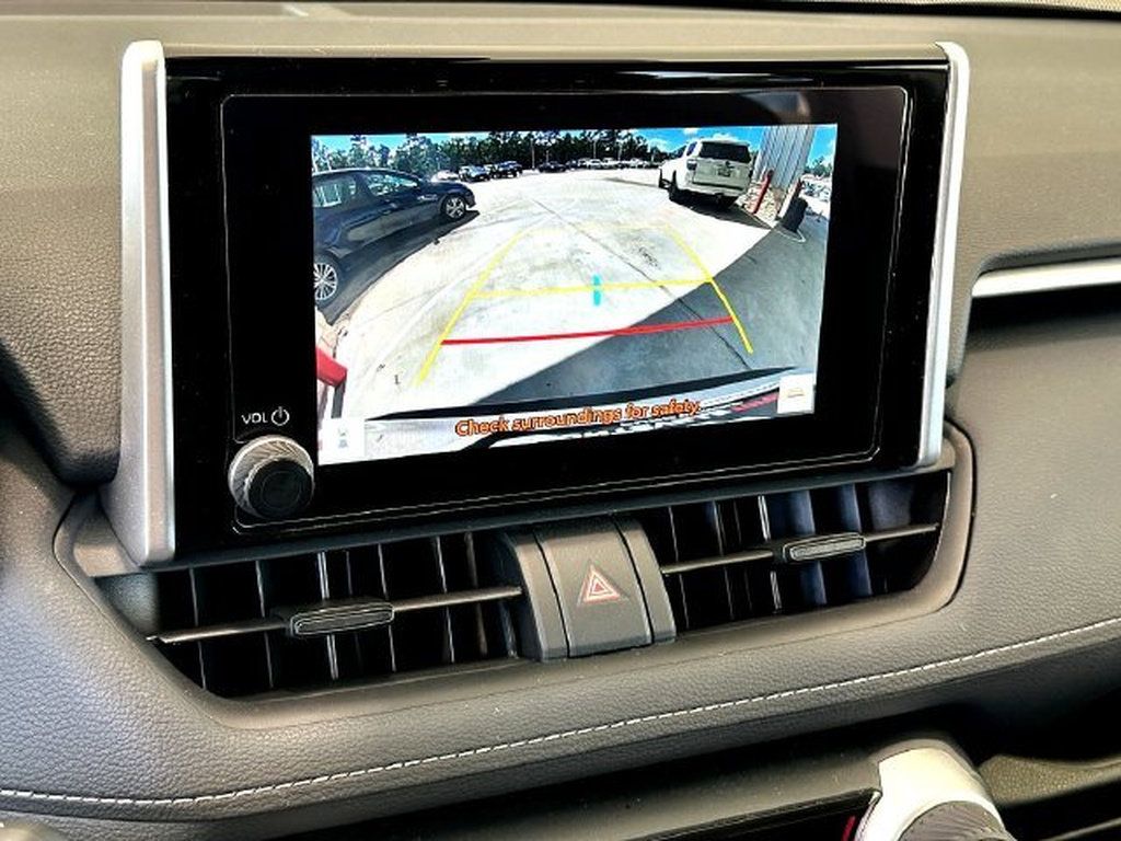 Certified 2025 Toyota RAV4 LE FWD image 14