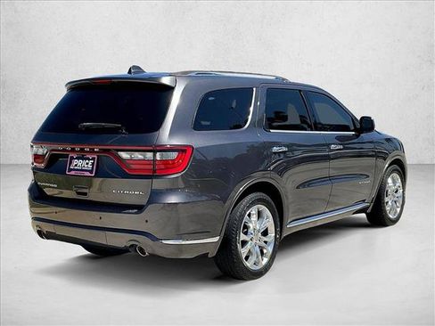 Used 2017 Dodge Durango Citadel w/ Technology Group RWD image 2