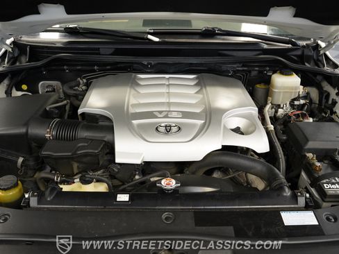 Used 2013 Toyota Land Cruiser AWD/4WD image 3
