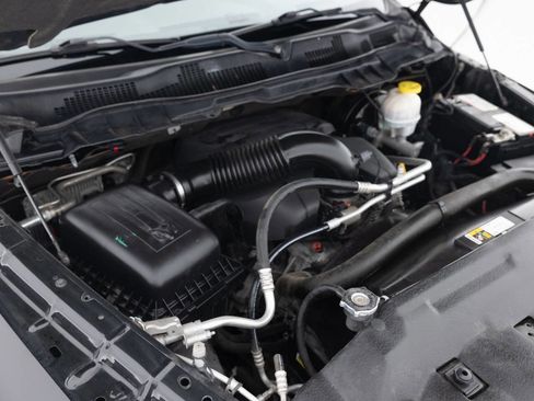 Used 2018 RAM 1500 Express w/ Black Ram 1500 Express Group image 42