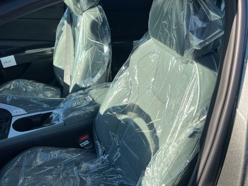 New 2026 Hyundai Elantra Limited image 10