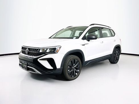 Used 2024 Volkswagen Taos S image 3