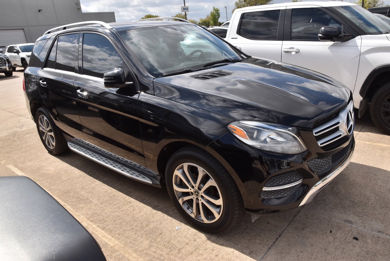 Used 2019 Mercedes-Benz GLE 400 4MATIC image 5