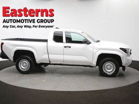 Used 2024 Toyota Tacoma SR RWD image 39