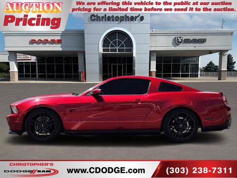Used 2010 Ford Mustang GT RWD image 6