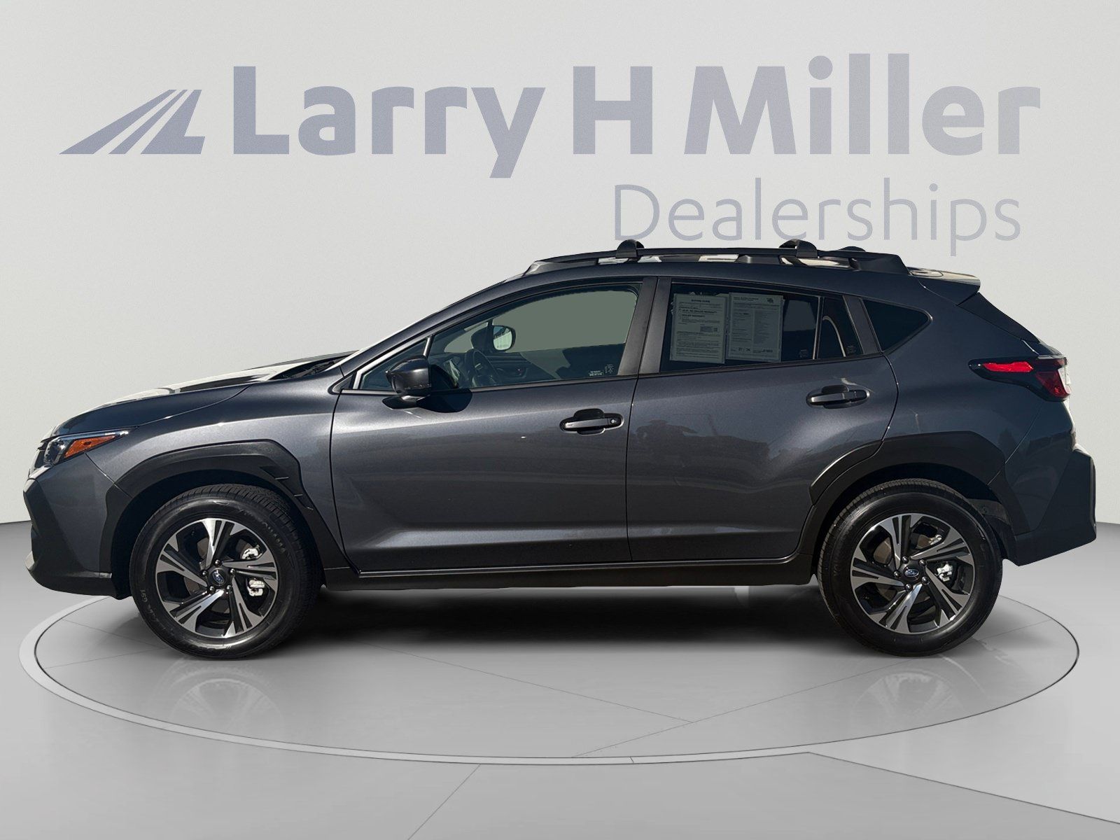 Used 2024 Subaru Crosstrek 2.0i Premium AWD/4WD image 2