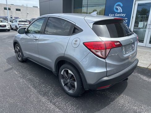 Used 2018 Honda HR-V EX image 3