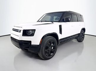 Used 2022 Land Rover Defender 110 X-Dynamic HSE AWD/4WD video 1