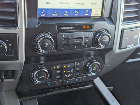 Used 2020 Ford F250 Lariat w/ Lariat Value Package AWD/4WD image 28
