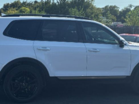 Used 2023 Kia Telluride SX X-Line AWD/4WD image 4