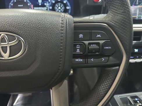 Used 2024 Toyota Tacoma TRD Sport image 21