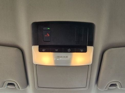 Used 2025 Nissan Altima 2.5 SV FWD image 33