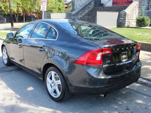 Used 2012 Volvo S60 T5 image 3