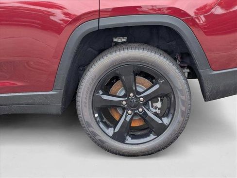 New 2025 Jeep Grand Cherokee L Limited w/ Black Appearance Package image 9