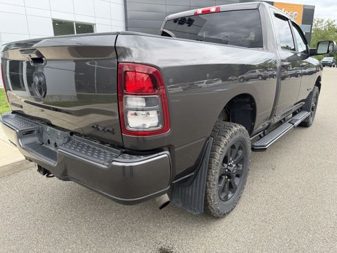 Used 2022 RAM 2500 Big Horn w/ Night Edition AWD/4WD image 3