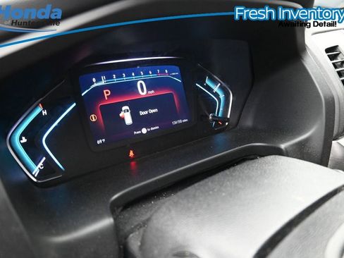 Used 2018 Honda Odyssey Elite image 14