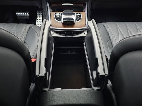 Certified 2024 Mercedes-Benz G 550 image 34