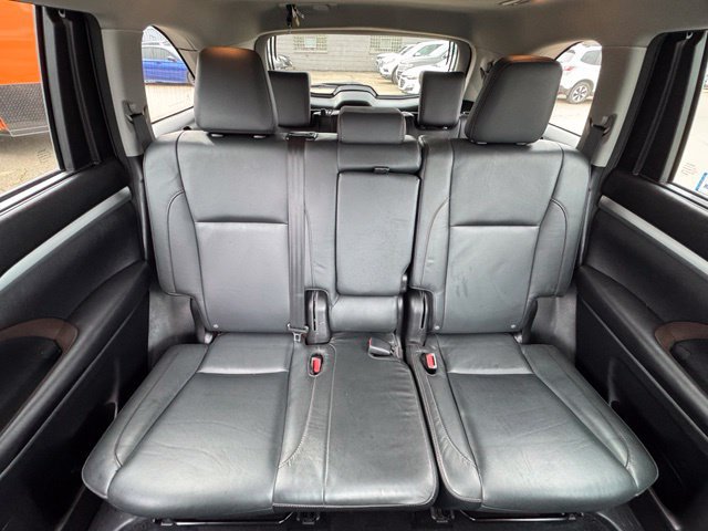 Used 2017 Toyota Highlander XLE AWD/4WD image 15