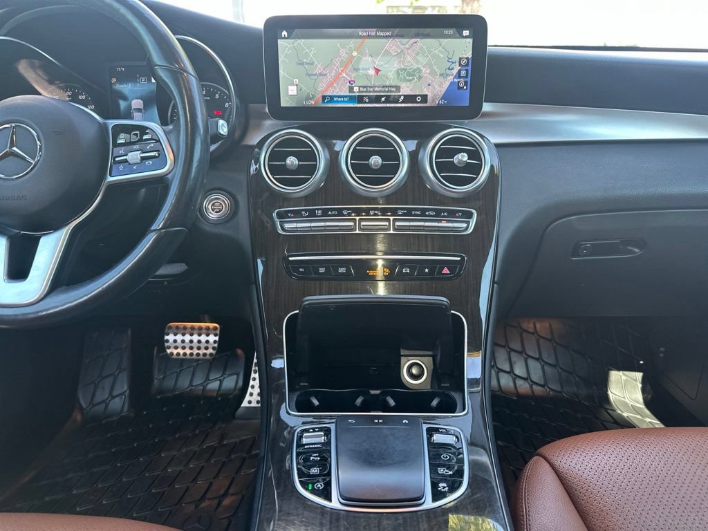 Used 2021 Mercedes-Benz GLC 300 4MATIC image 21