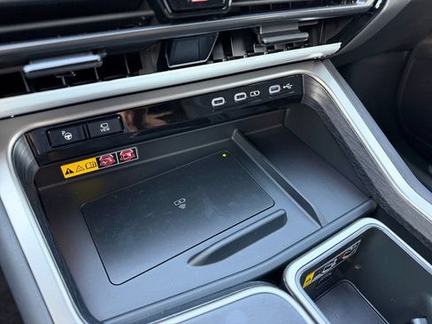 New 2026 Lexus TX 500h AWD image 21