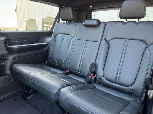 New 2026 Jeep Grand Wagoneer L Limited AWD/4WD image 42