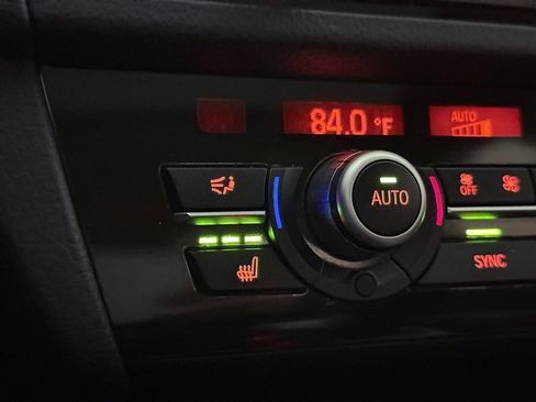 Used 2015 BMW 528i xDrive Sedan image 35