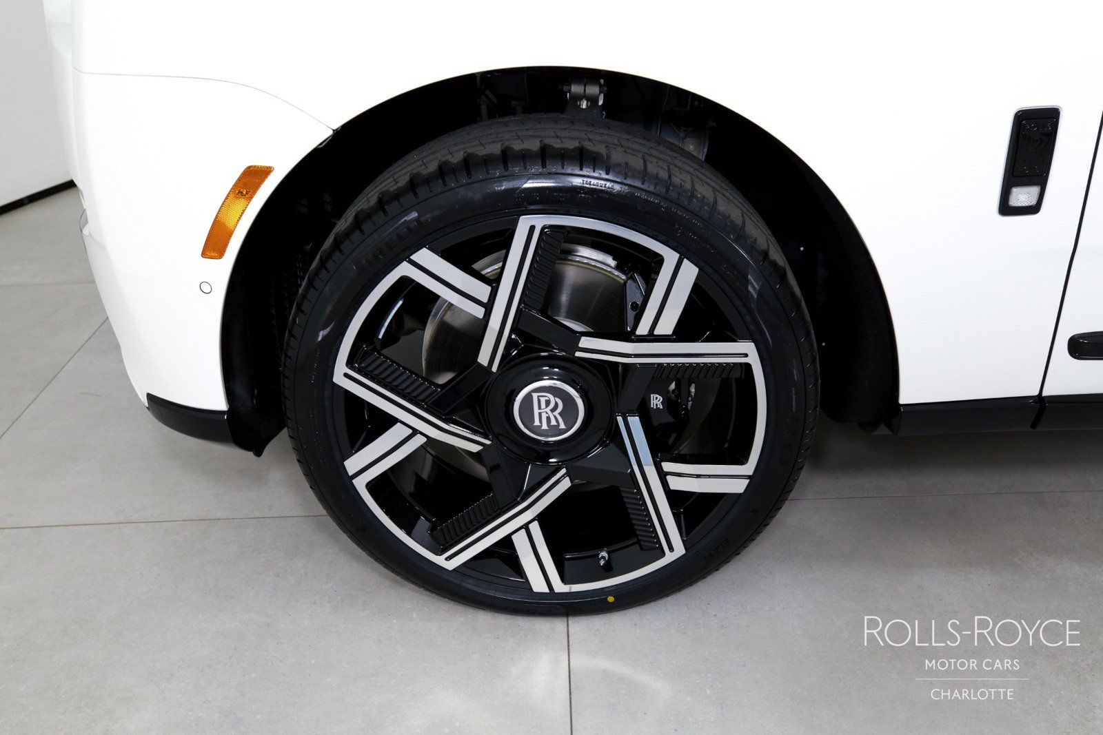 Used 2026 Rolls-Royce Cullinan AWD/4WD image 42