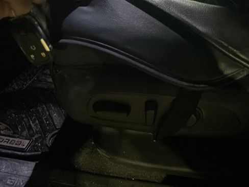 Used 2019 GMC Terrain SLE w/ Driver Convenience Package image 2