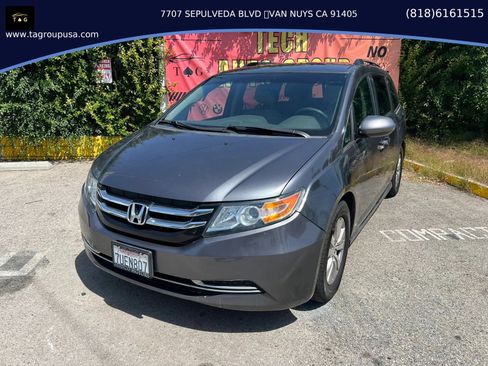 Used 2016 Honda Odyssey SE image 1
